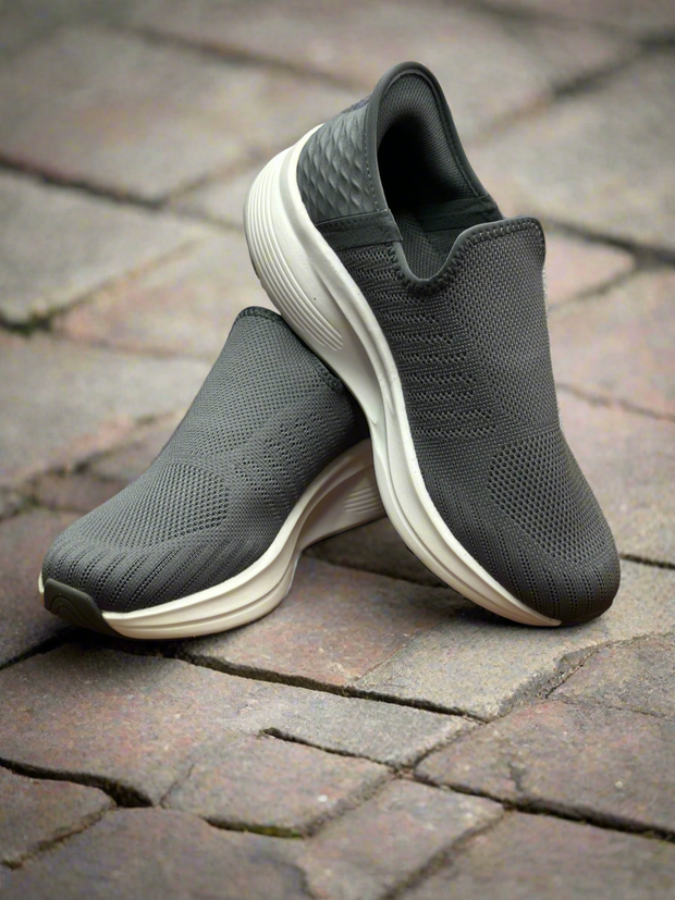 Charcoal SKECHER’S