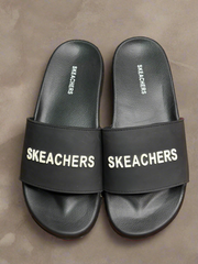 Skeachers Black SLIPPER’S