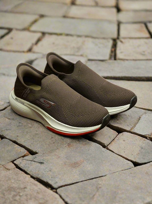 Dark Brown SKECHER’S