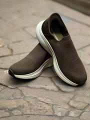 Dark Brown SKECHER’S