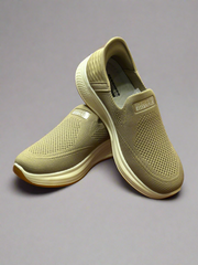 Light Brown SKECHER’S