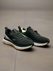 Black SKECHER’S