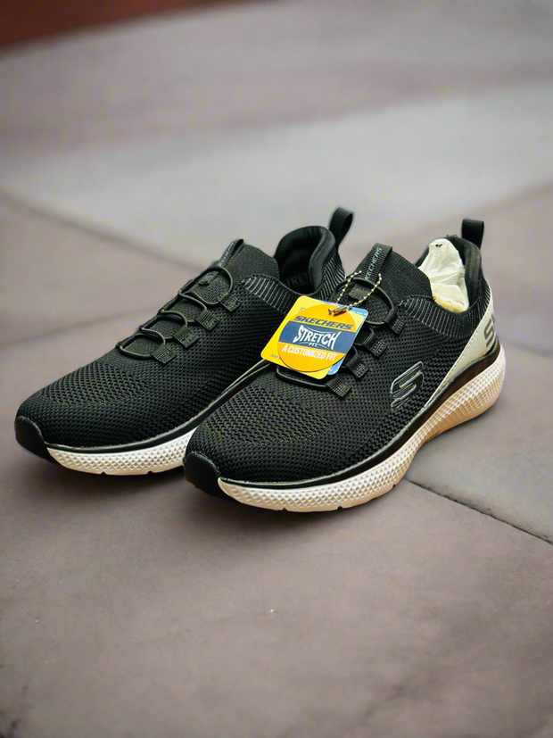 Black SKECHER’S